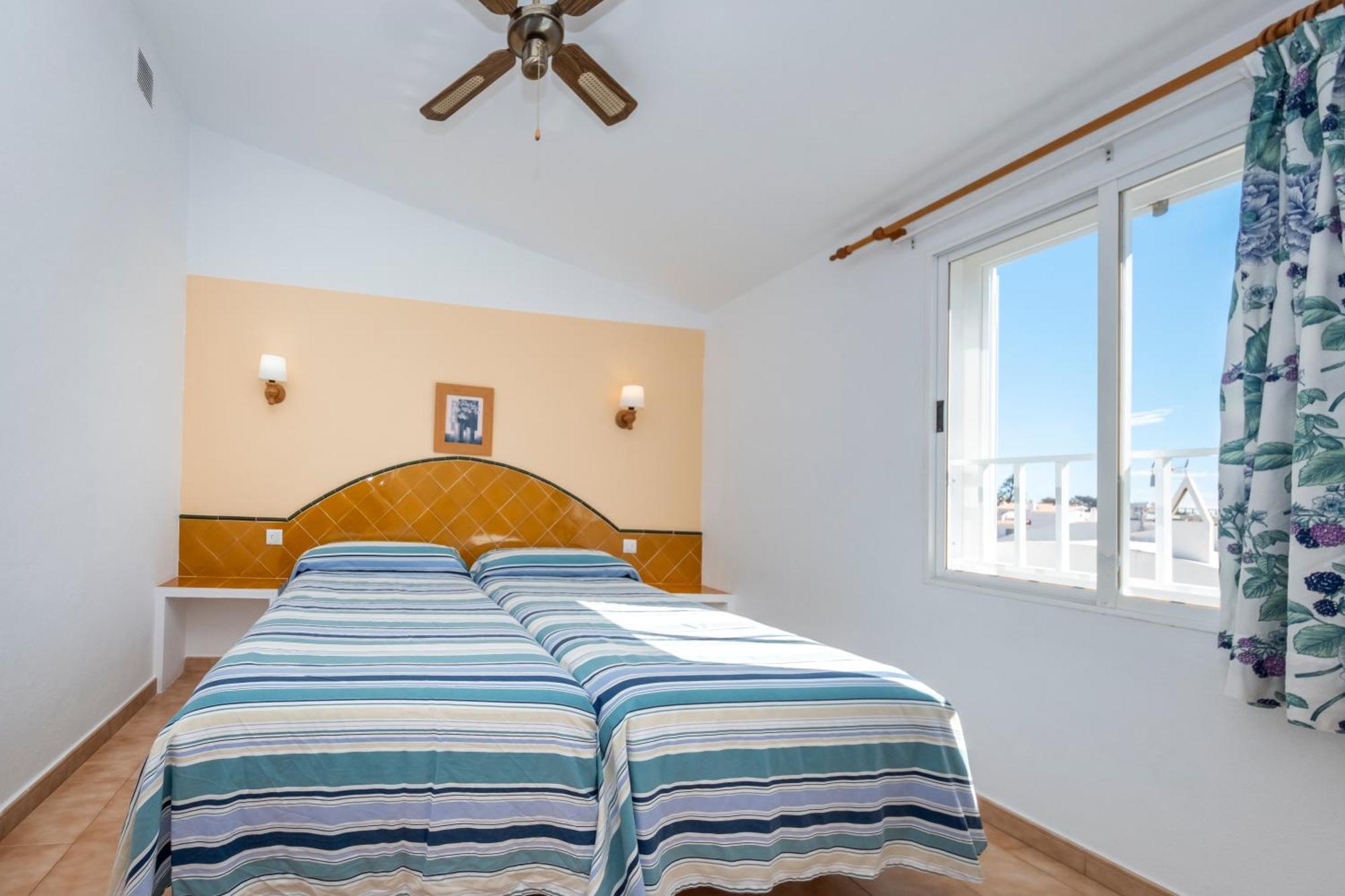 Apartamentos Sol Ponent كالا بلانكا المظهر الخارجي الصورة